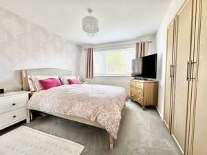 Photo 7- click for photo gallery